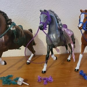 Vintage Barbie 3-piece Horse Set With Accessories